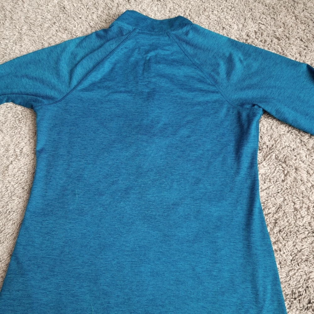 Old Navy turquoise training top - Picture 6 of 7
